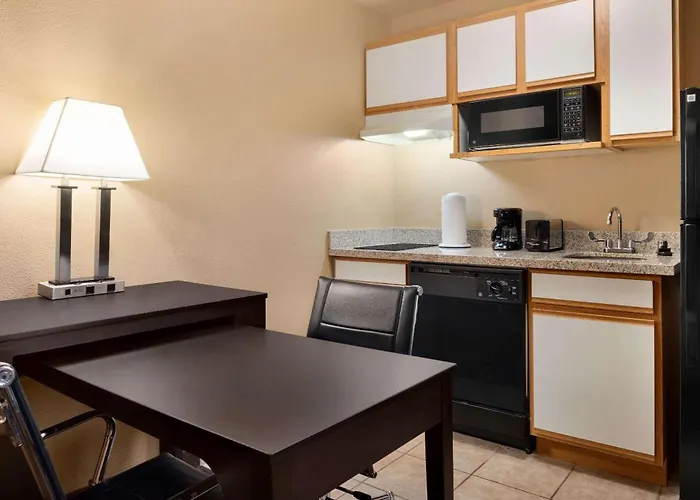 Beach Hotels Hawthorn Extended Stay By Wyndham Milwaukee Airport